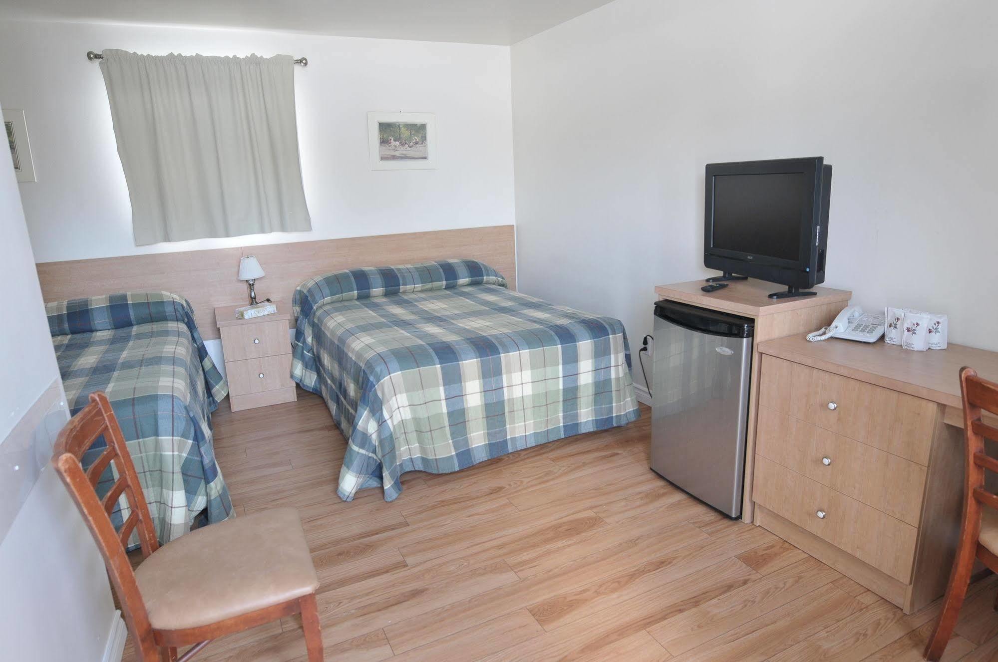 Motel Chevalier Québec Eksteriør billede