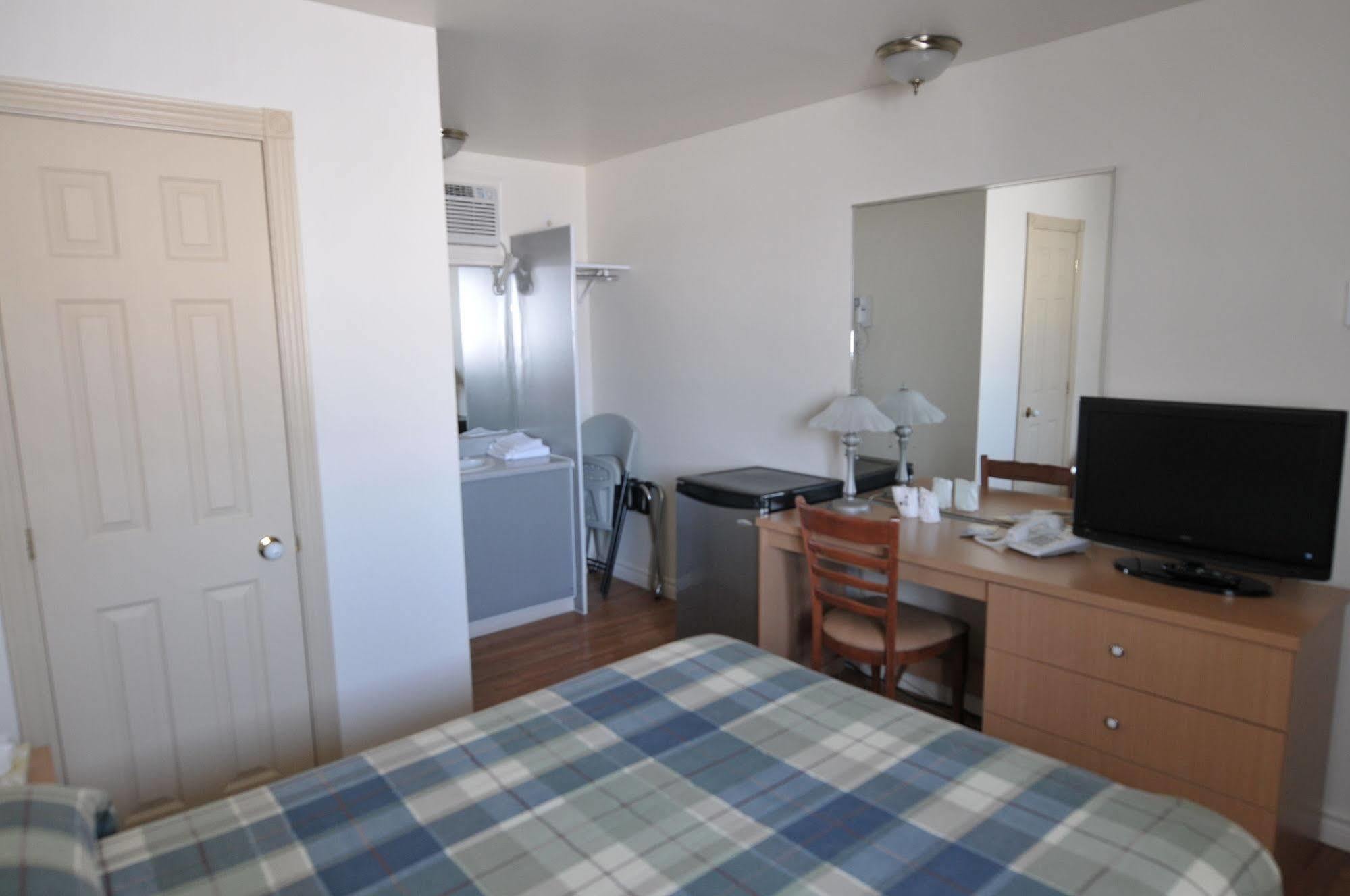 Motel Chevalier Québec Eksteriør billede